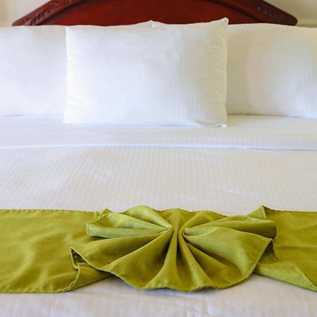 Hotel Victoriano ซานฮวนเดลซูร์ ภายนอก รูปภาพ