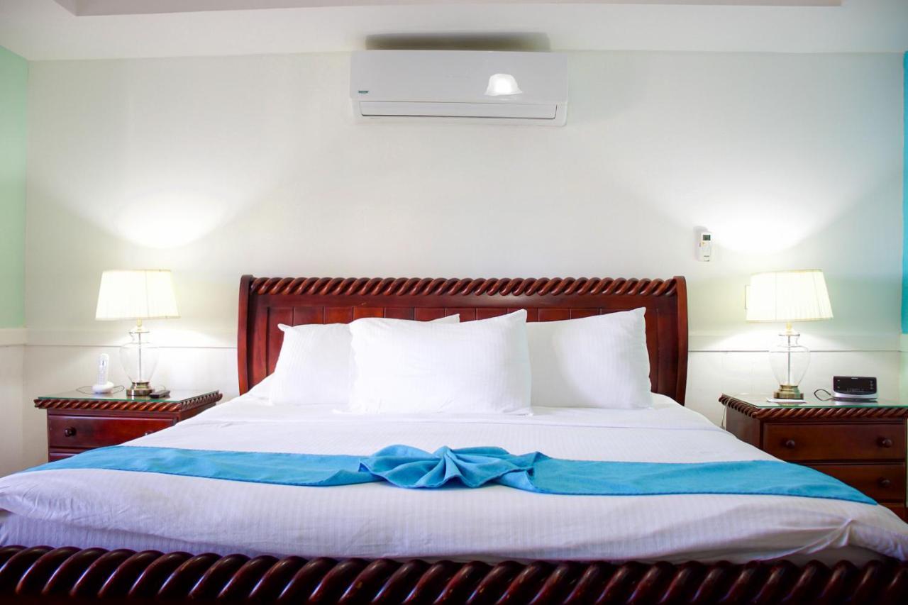 Hotel Victoriano ซานฮวนเดลซูร์ ภายนอก รูปภาพ