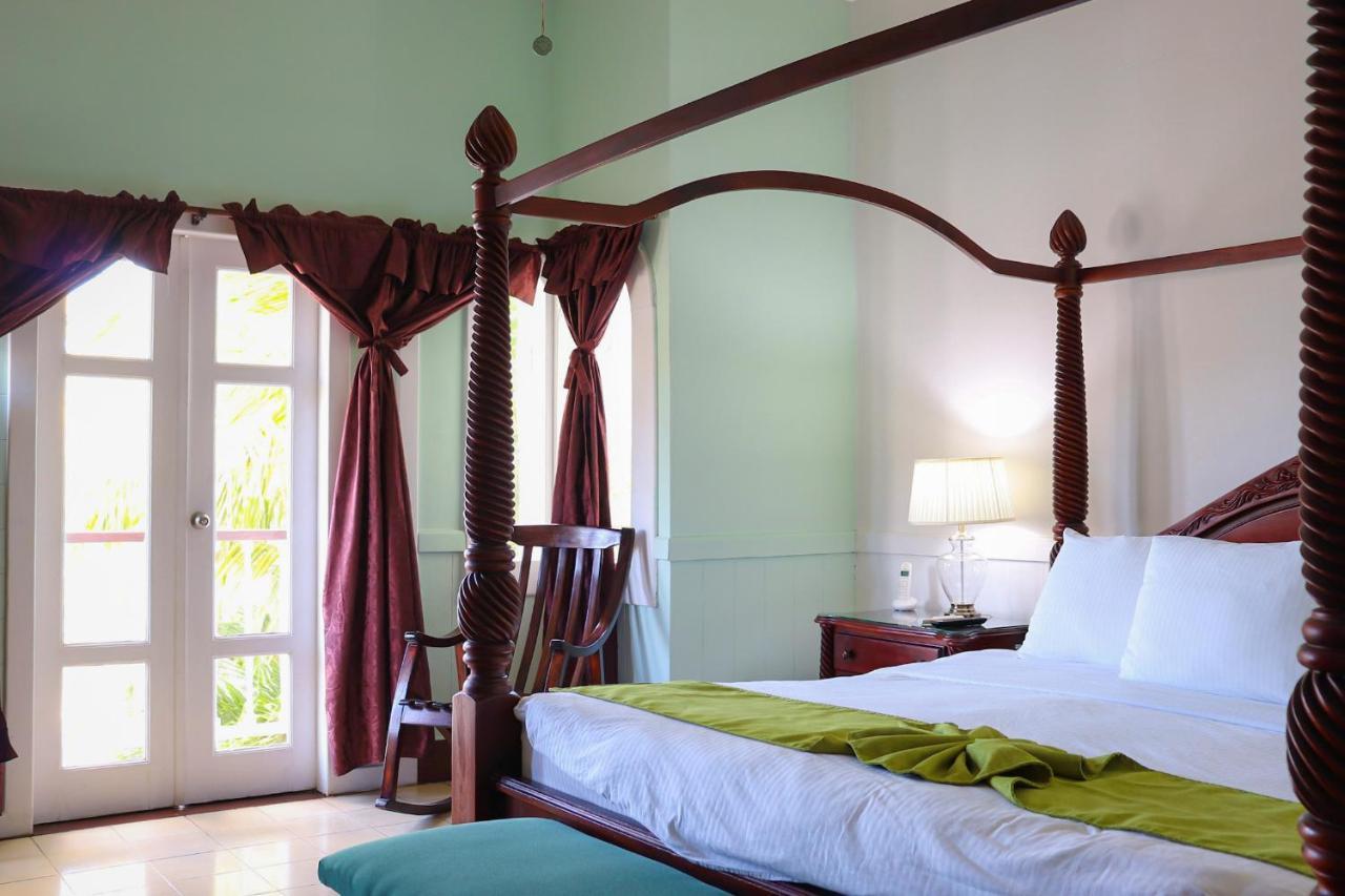 Hotel Victoriano ซานฮวนเดลซูร์ ภายนอก รูปภาพ