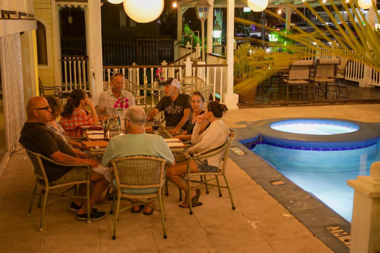 Hotel Victoriano ซานฮวนเดลซูร์ ภายนอก รูปภาพ